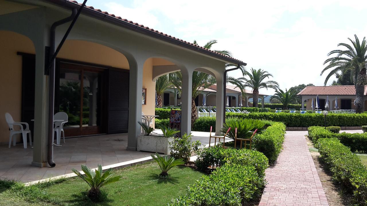 Lido Azzurro Residence Rta Capoliveri  Bagian luar foto